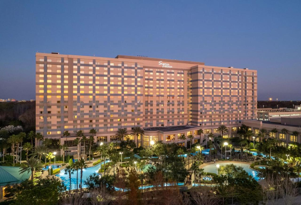 Signia by Hilton Orlando Bonnet Creek at night.